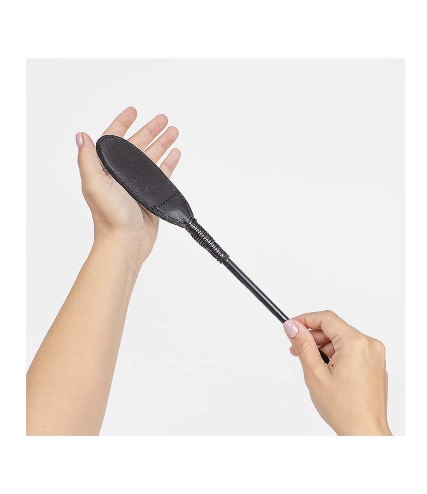 Oval Riding Crop